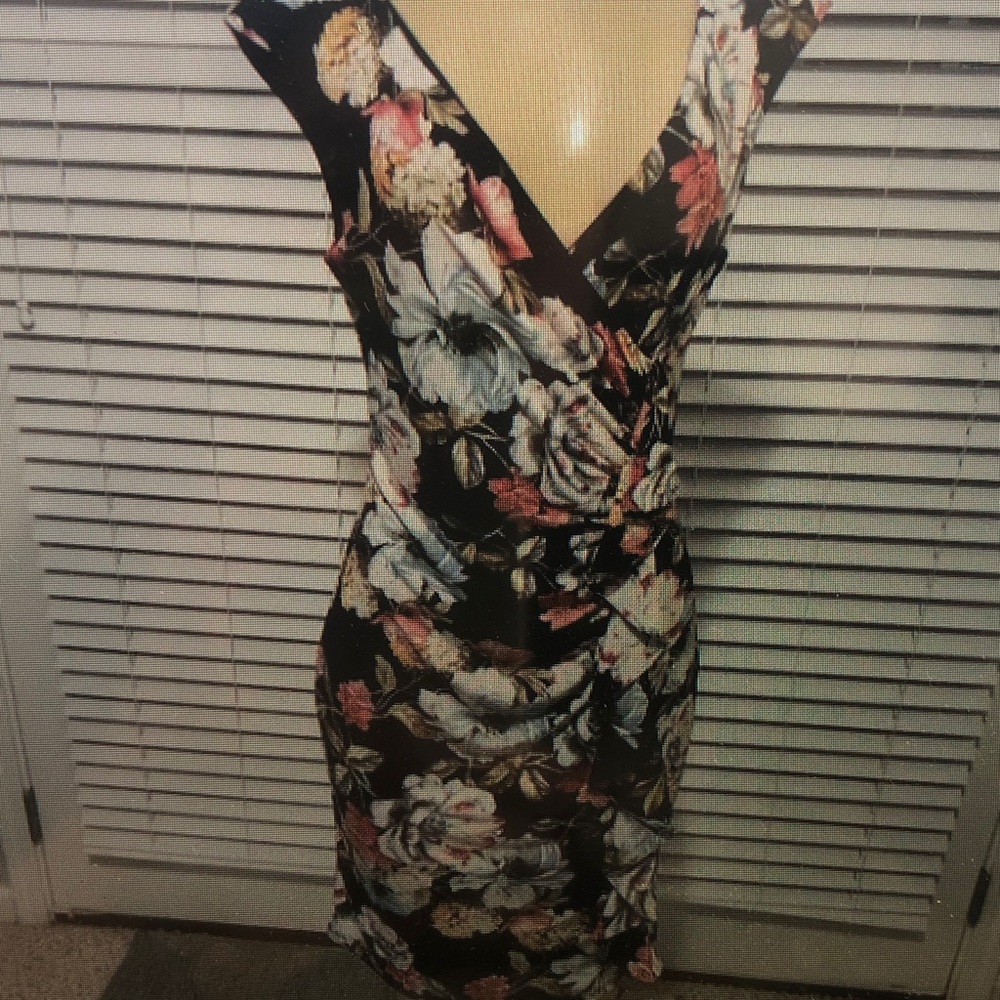 Floral V-Neck Wedding Dress